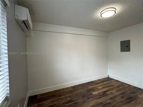 529 SW 4th Street Miami FL 33130
