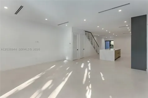 3086 Indiana Street Miami FL 33133