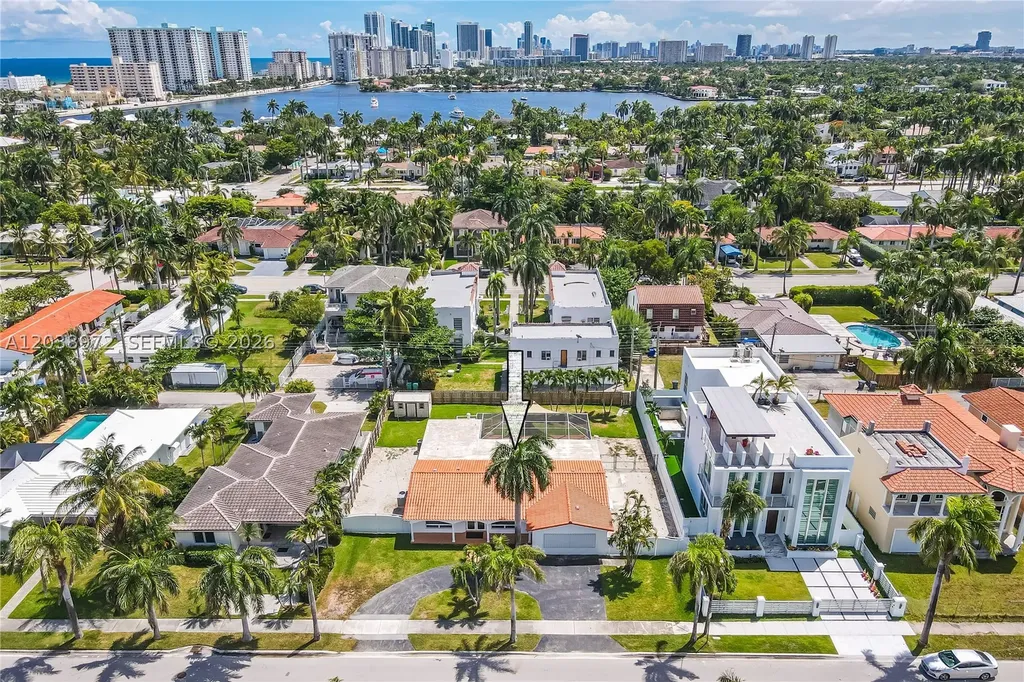 816 Polk Street Hollywood FL 33019