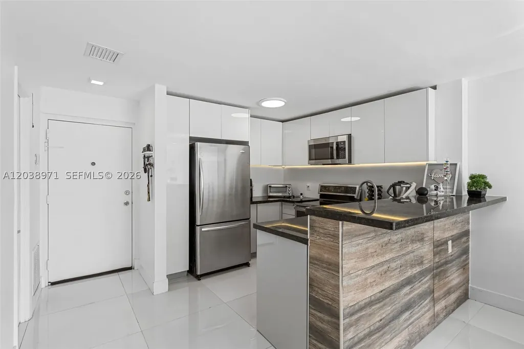 6545 Indian Creek Drive Miami Beach FL 33141