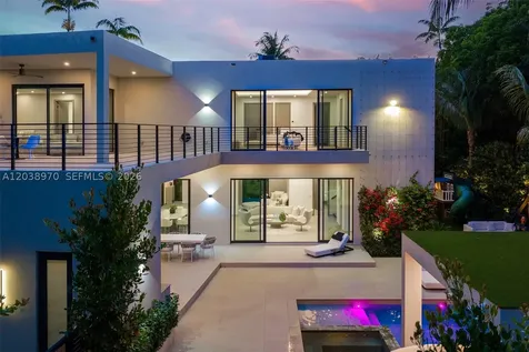 4115 Park Avenue Miami FL 33133