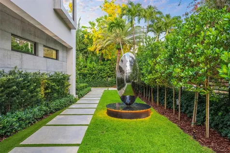 4115 Park Avenue Miami FL 33133