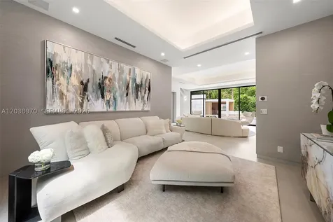 4115 Park Avenue Miami FL 33133