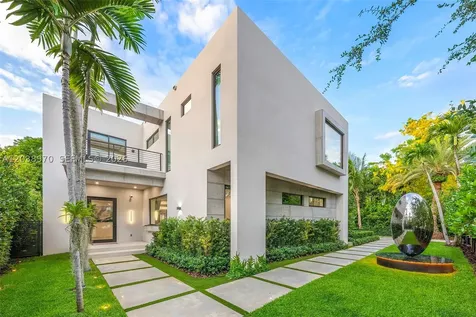 4115 Park Avenue Miami FL 33133