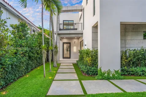 4115 Park Avenue Miami FL 33133