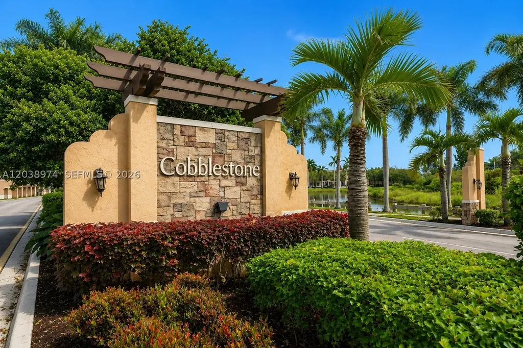 966 SW 147th Avenue Pembroke Pines FL 33027