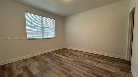 966 SW 147th Avenue Pembroke Pines FL 33027