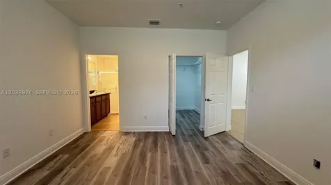 966 SW 147th Avenue Pembroke Pines FL 33027