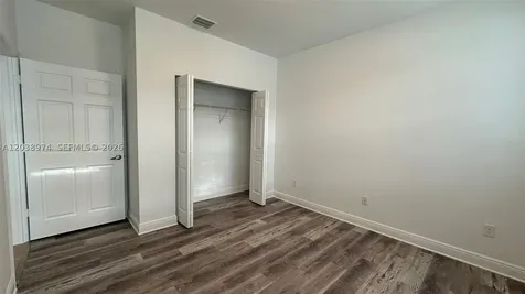 966 SW 147th Avenue Pembroke Pines FL 33027