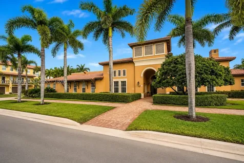 966 SW 147th Avenue Pembroke Pines FL 33027