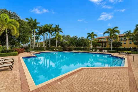 966 SW 147th Avenue Pembroke Pines FL 33027
