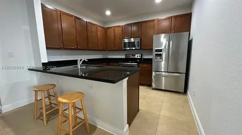 966 SW 147th Avenue Pembroke Pines FL 33027