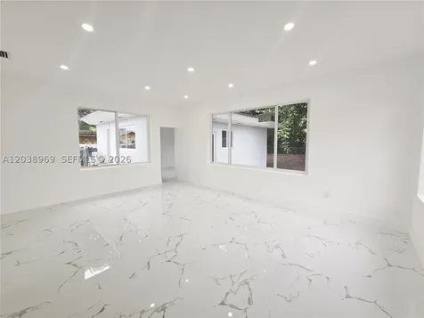 2530 NW 111th Street Miami FL 33167