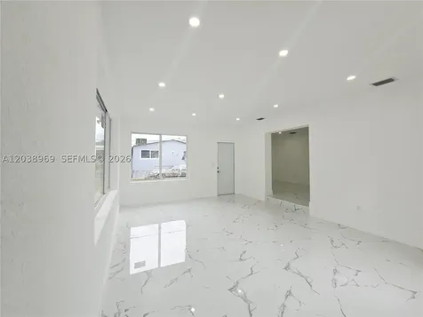 2530 NW 111th Street Miami FL 33167