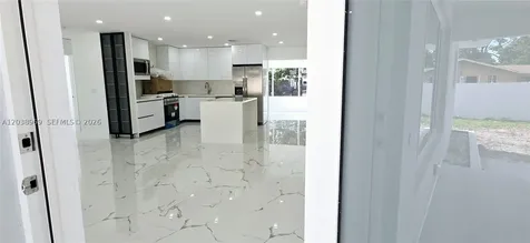 2530 NW 111th Street Miami FL 33167