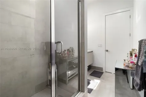 10261 NW 74th Terrace Doral FL 33178