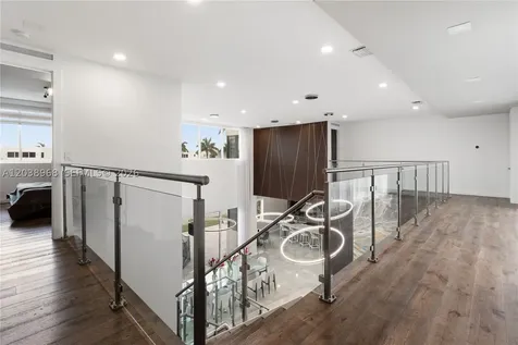 10261 NW 74th Terrace Doral FL 33178