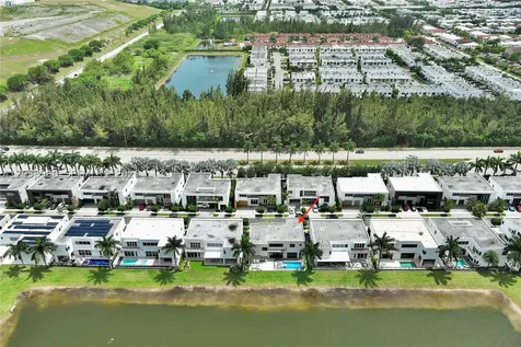 10261 NW 74th Terrace Doral FL 33178