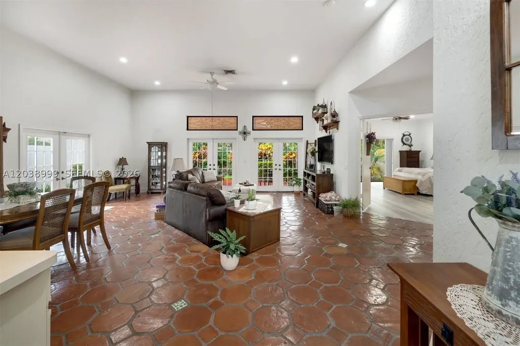 6540 Via Rosa Boca Raton FL 33433