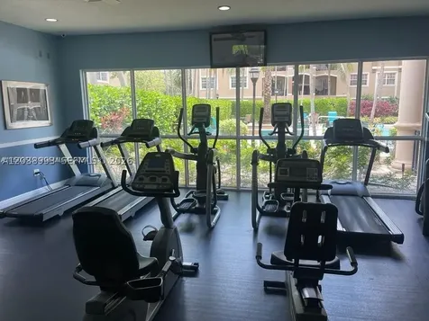 Pembroke Pines FL 33025