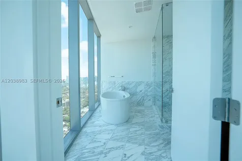 175 SE 25th Road Miami FL 33129