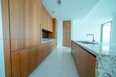 175 SE 25th Road Miami FL 33129