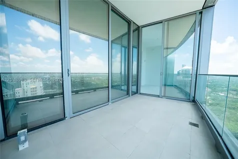 175 SE 25th Road Miami FL 33129