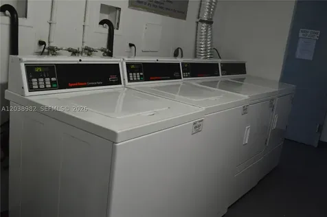 3401 N Country Club Drive Aventura FL 33180