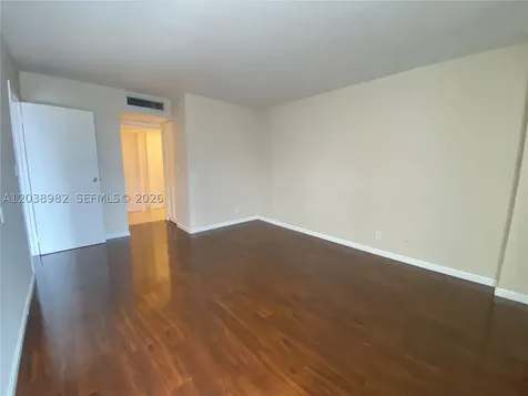 3401 N Country Club Drive Aventura FL 33180