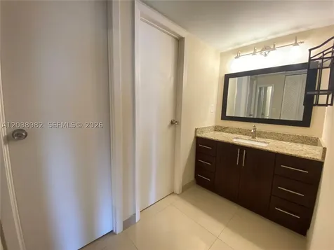 3401 N Country Club Drive Aventura FL 33180