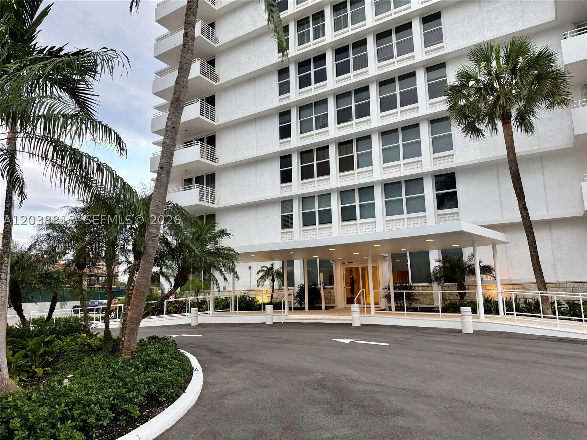 888 Intracoastal Drive Fort Lauderdale FL 33304