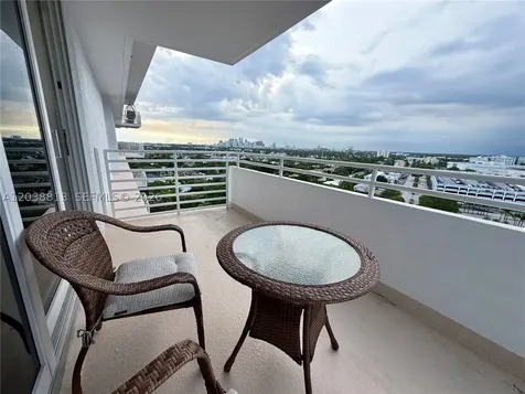 888 Intracoastal Drive Fort Lauderdale FL 33304