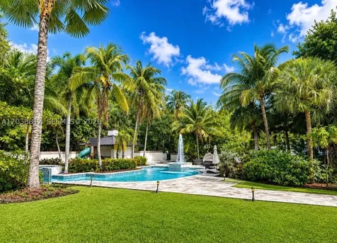 10395 SW 67th Avenue Pinecrest FL 33156