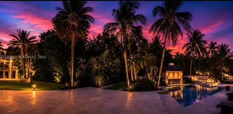 10395 SW 67th Avenue Pinecrest FL 33156