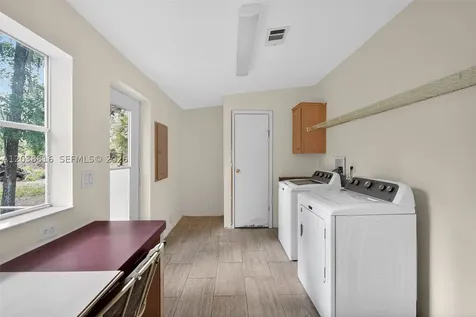 6138 Dean Dairy Road Zephyrhills FL 33541