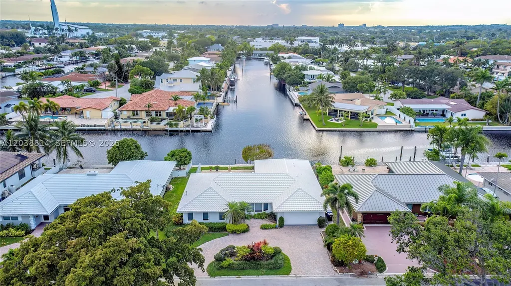 5721 Bayview Drive Fort Lauderdale FL 33308