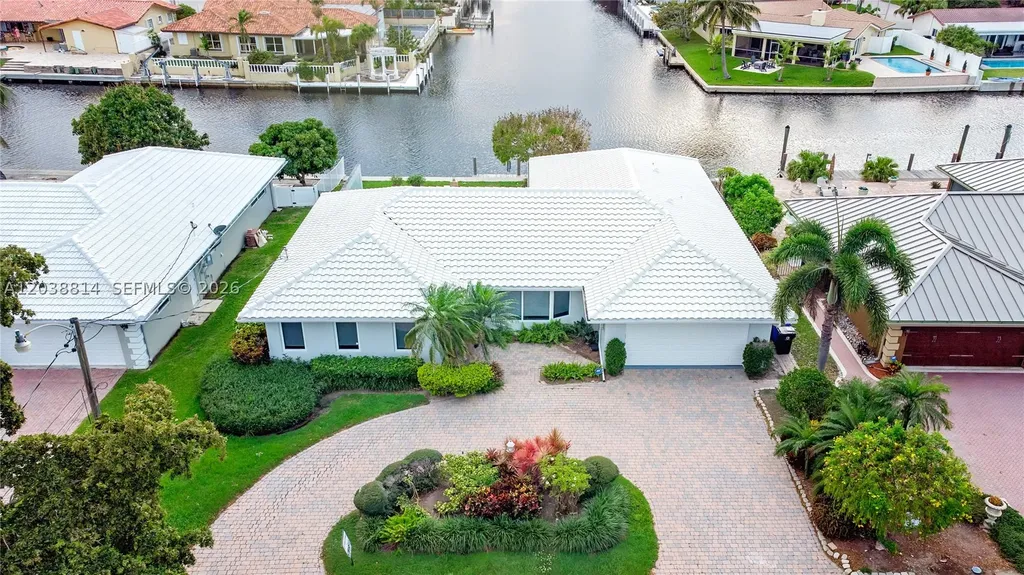 5721 Bayview Drive Fort Lauderdale FL 33308