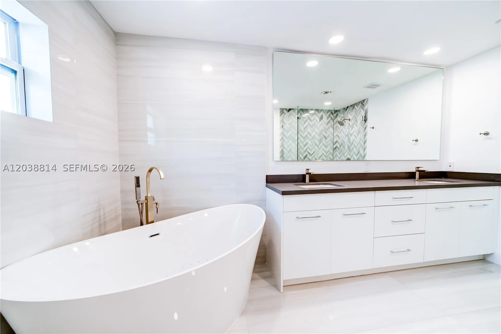 5721 Bayview Drive Fort Lauderdale FL 33308