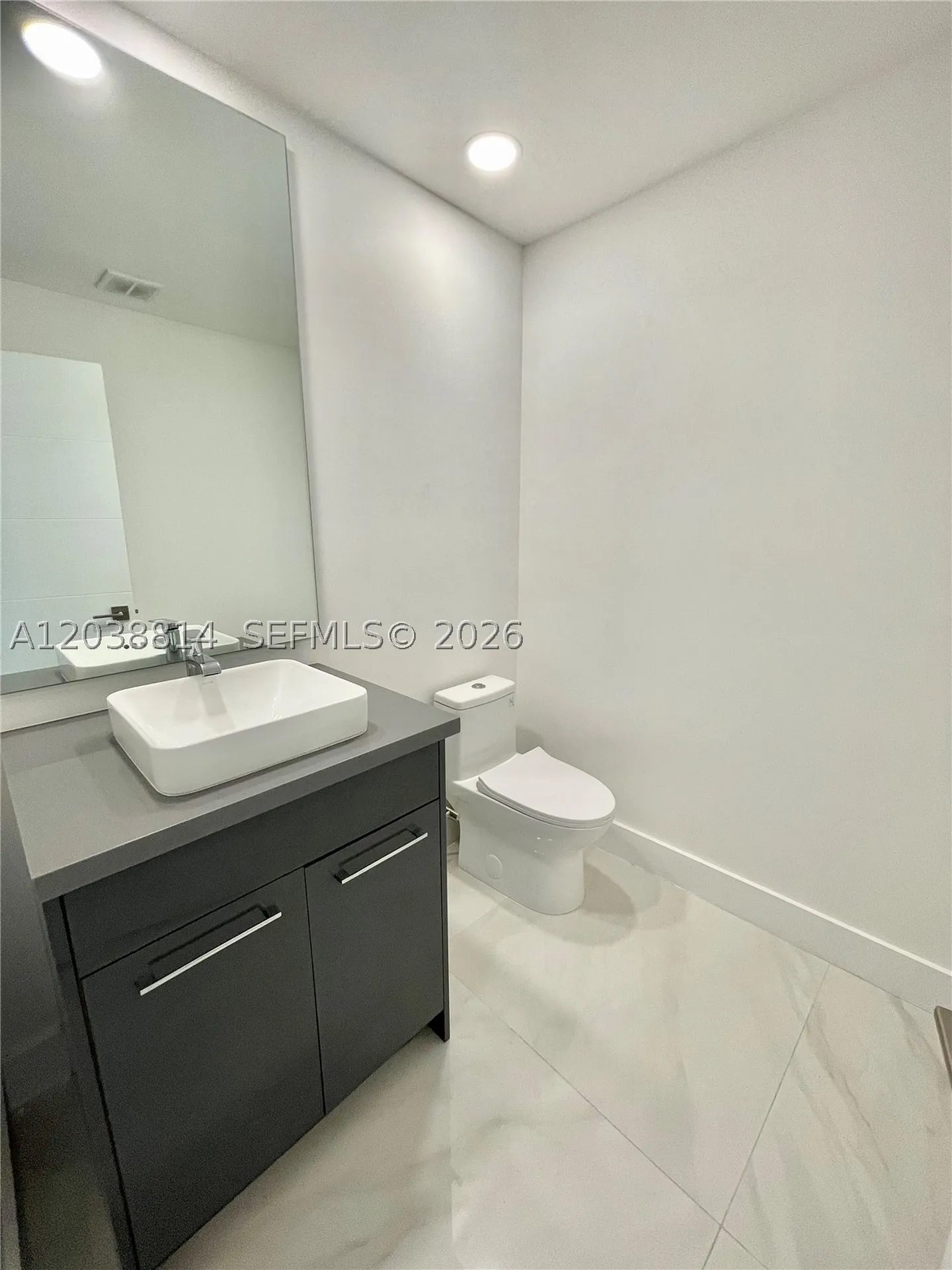 5721 Bayview Drive Fort Lauderdale FL 33308