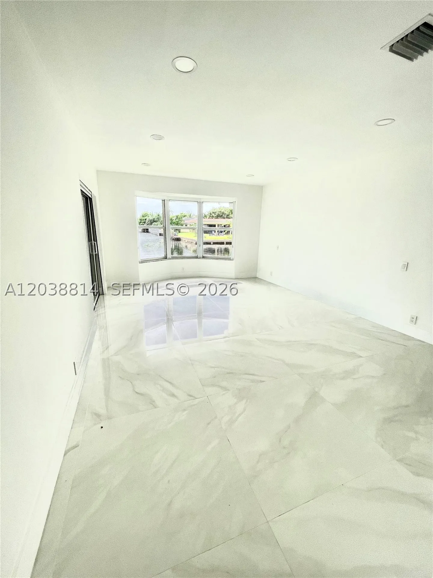 5721 Bayview Drive Fort Lauderdale FL 33308