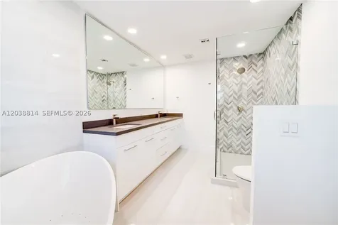 5721 Bayview Drive Fort Lauderdale FL 33308