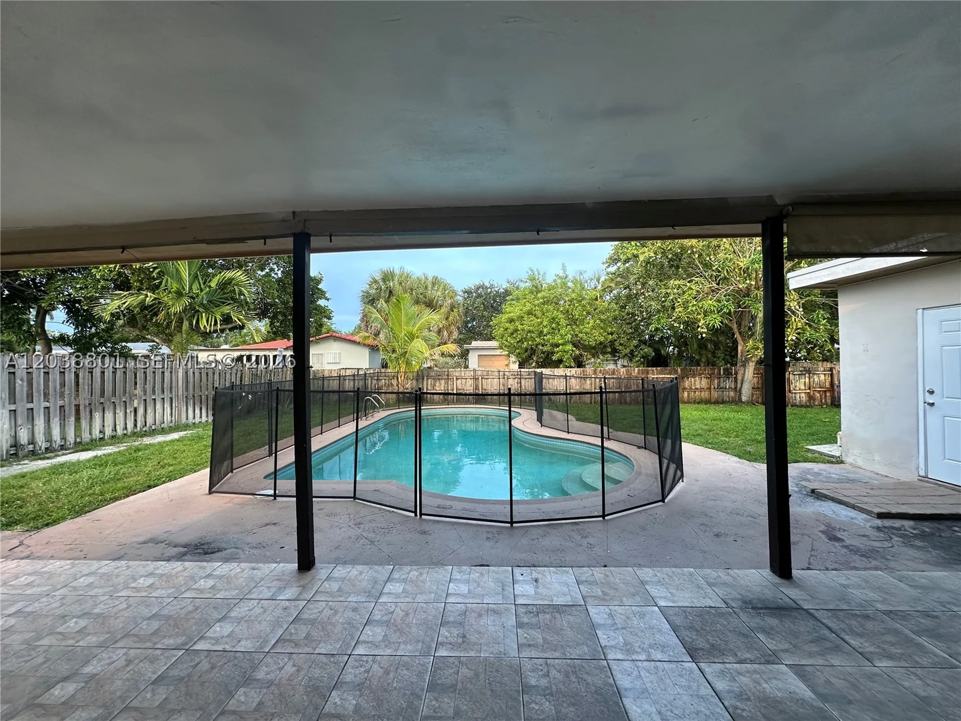 2121 N 52nd Avenue Hollywood FL 33021