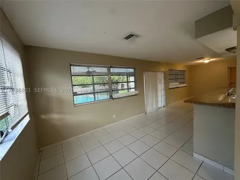2121 N 52nd Avenue Hollywood FL 33021