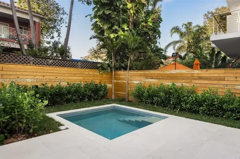 3144 Elizabeth Street Coconut Grove FL 33133