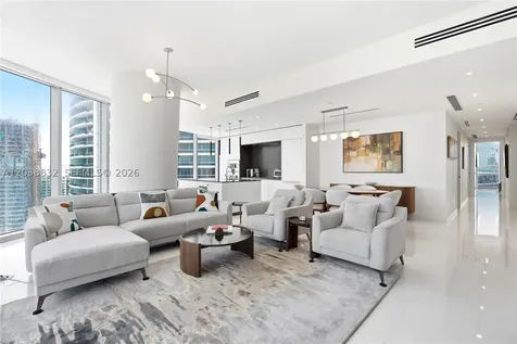 300 Biscayne Boulevard Way Miami FL 33131