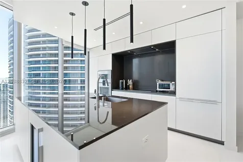 300 Biscayne Boulevard Way Miami FL 33131