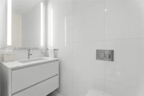 300 Biscayne Boulevard Way Miami FL 33131