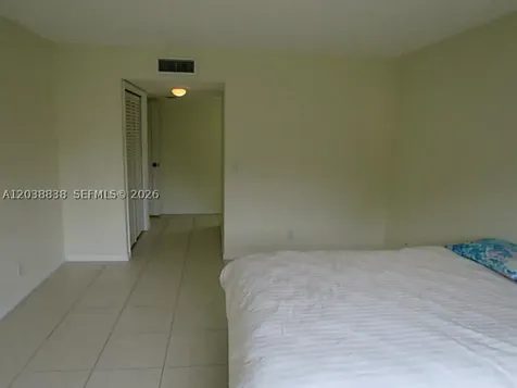 205 Lakeview Drive Weston FL 33326
