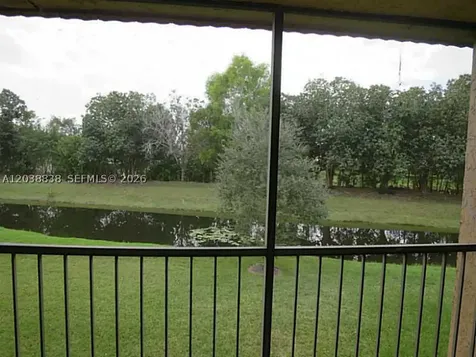 205 Lakeview Drive Weston FL 33326
