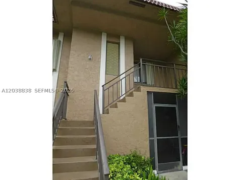 205 Lakeview Drive Weston FL 33326